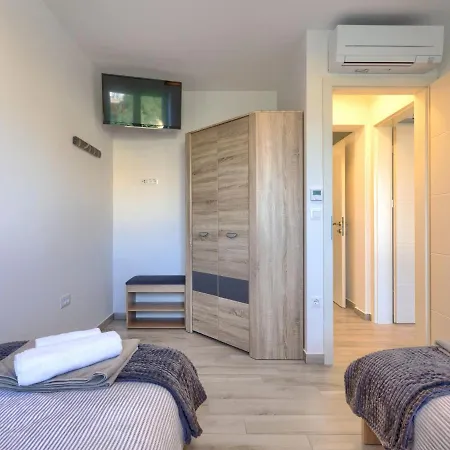Galici-2 By Interhome *